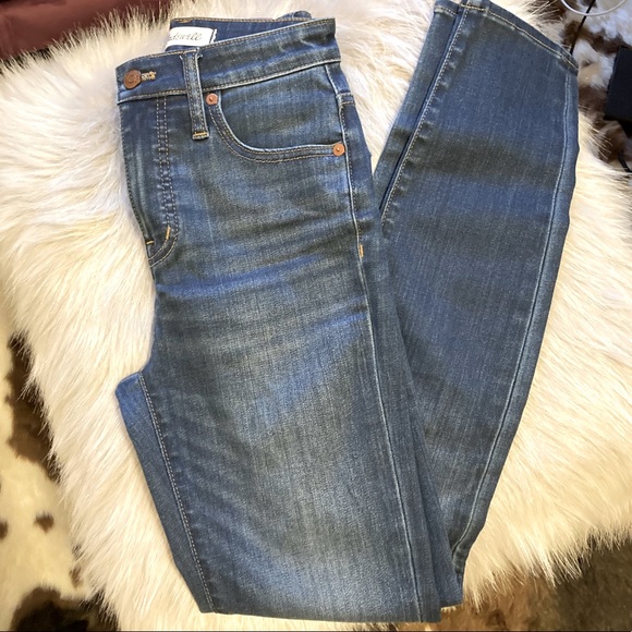 Madewell Curvy High Rise Skinny - Picture 2 of 8